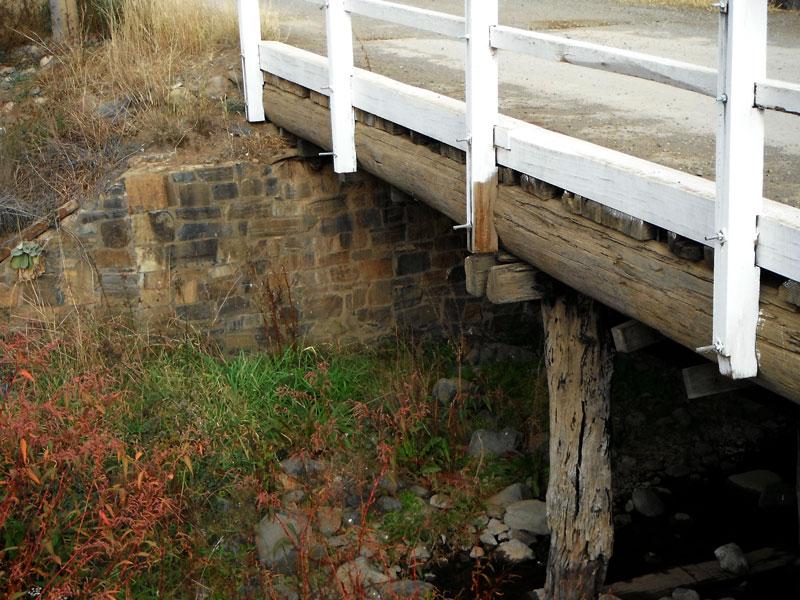 The way they built them in the good old daysI like old bridges, don't ask me why, maybe it is the amount of work and ingenuity that went into them.