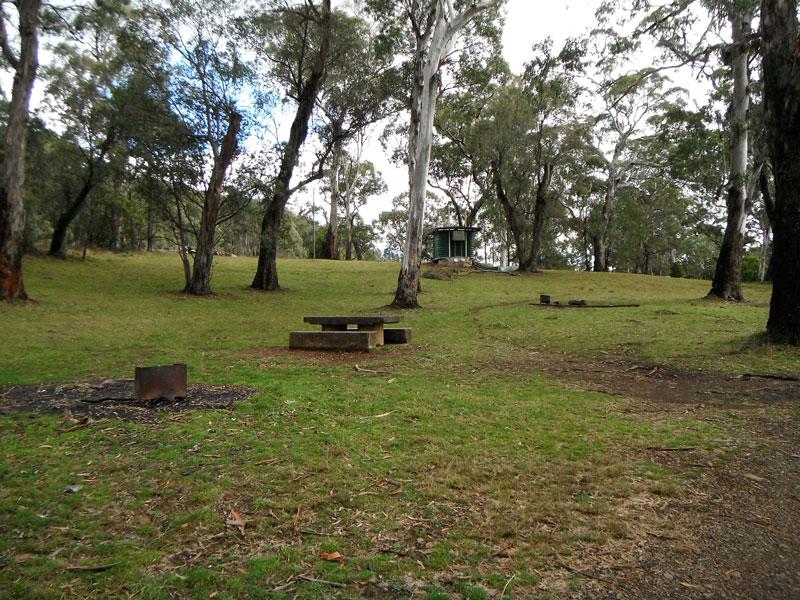 Loos and picnic tableThe concrete picnic tables are getting a bit old, but are more than serviceable.