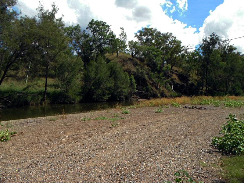 View from camping site at Cockburn RiverThis is the area to the south of the main Cockburn River campground and if you have a 4wd you could camp right on the pebbles.