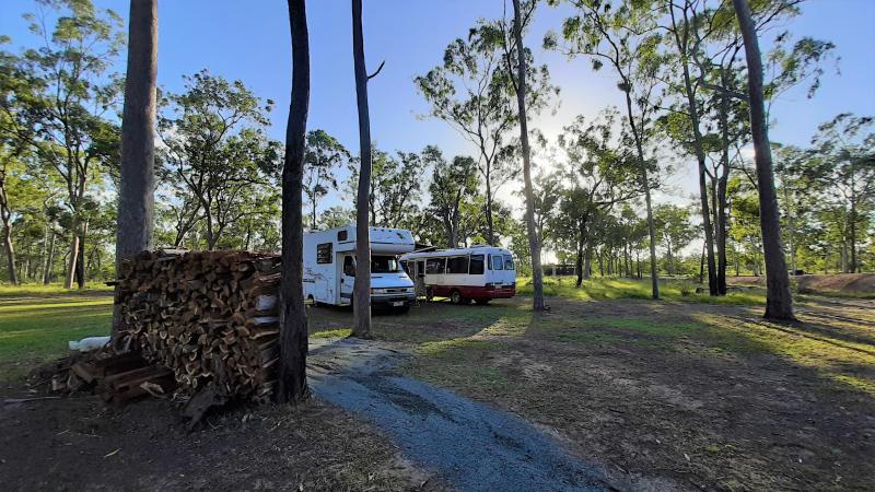 GUM TREE LODGE AND BUSH CAMP