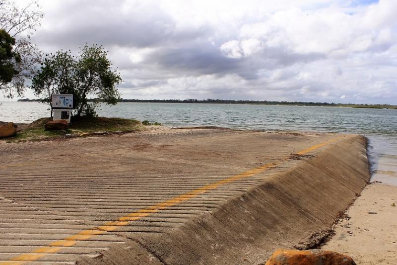 Caravan and CampingWalkers Point next door to the campsite with boat ramp access to the river